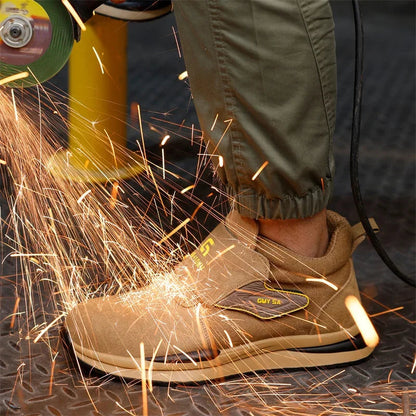 Lightweight Insulated Work Shoes: Anti-Smash, Men's Safety Shield Tread